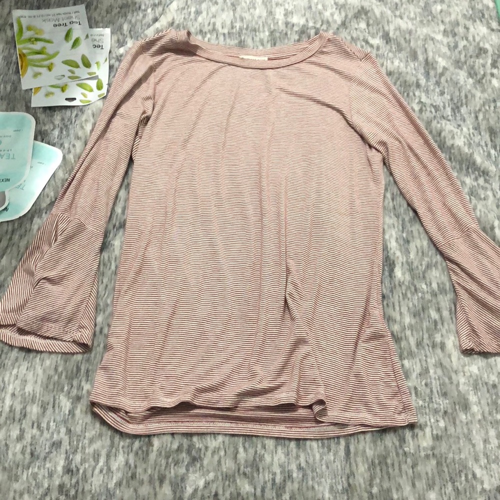 Long sleeve striped tee shirt
